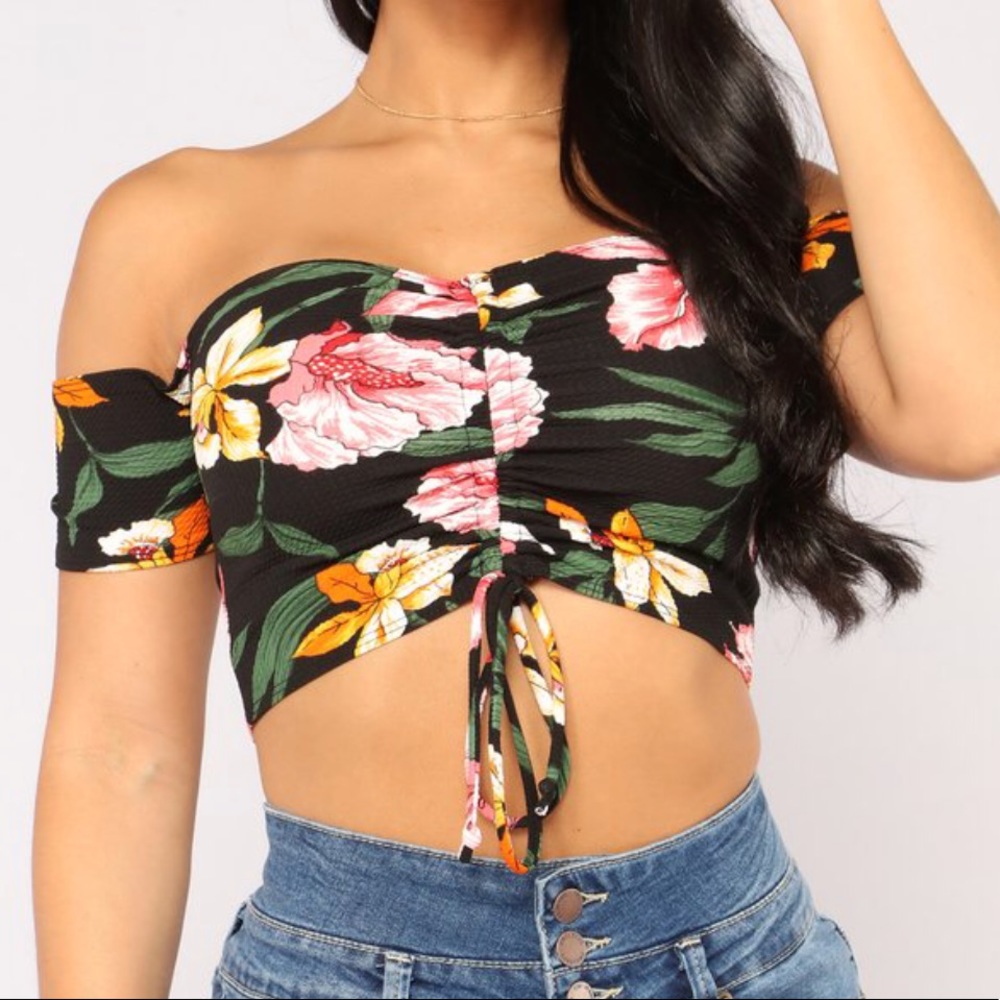 Off the shoulder Crop Top